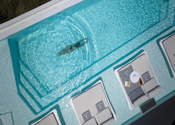 Dana & Infinity Hotel apartamentowy Firostefani