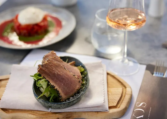 Dana & Infinity Aparthotel 4*