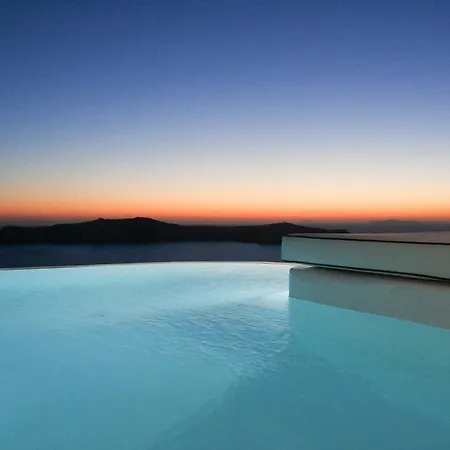 Dana & Infinity Firostefani