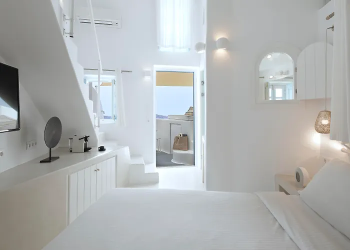 Dana & Infinity Lägenhetshotell Firostefani