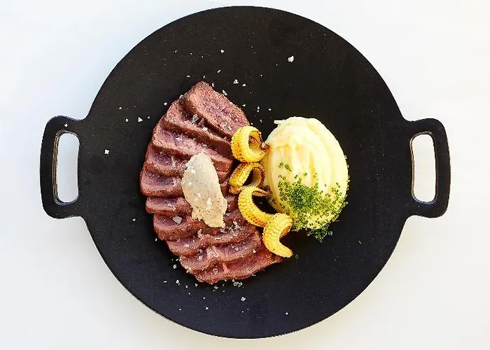 Lägenhetshotell Dana & Infinity 4*