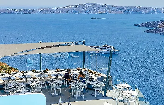 Dana & Infinity アパートホテル フィロステファニ