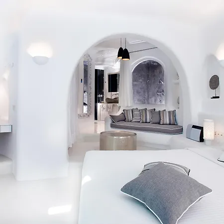 アパートホテル Dana & Infinity 4*