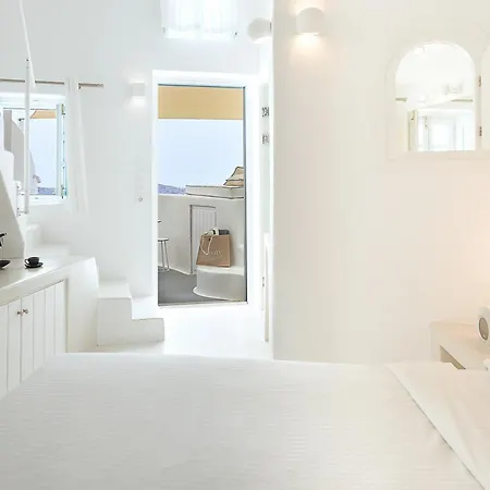 アパートホテル Dana & Infinity フィロステファニ