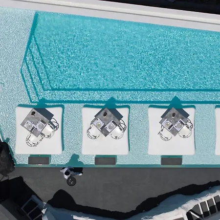 Dana & Infinity アパートホテル フィロステファニ