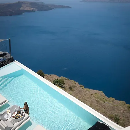 Dana & Infinity アパートホテル フィロステファニ