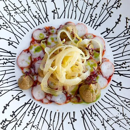 Dana & Infinity アパートホテル フィロステファニ