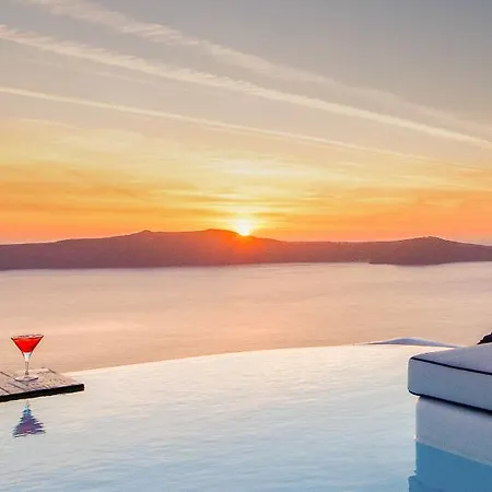 アパートホテル Dana & Infinity フィロステファニ