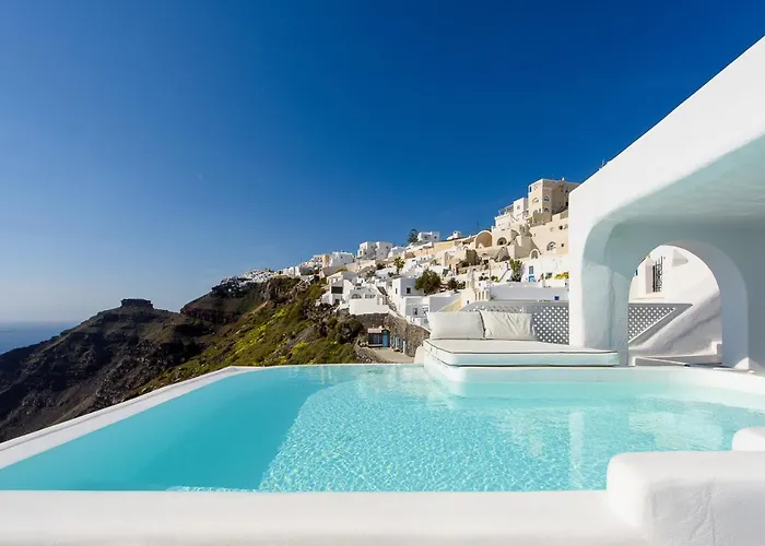 Dana & Infinity 4* Firostefani