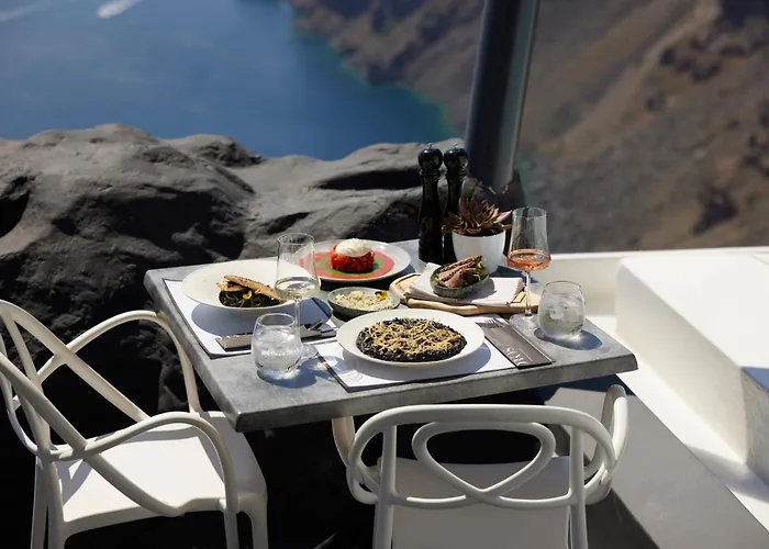 Dana & Infinity Apart Otel